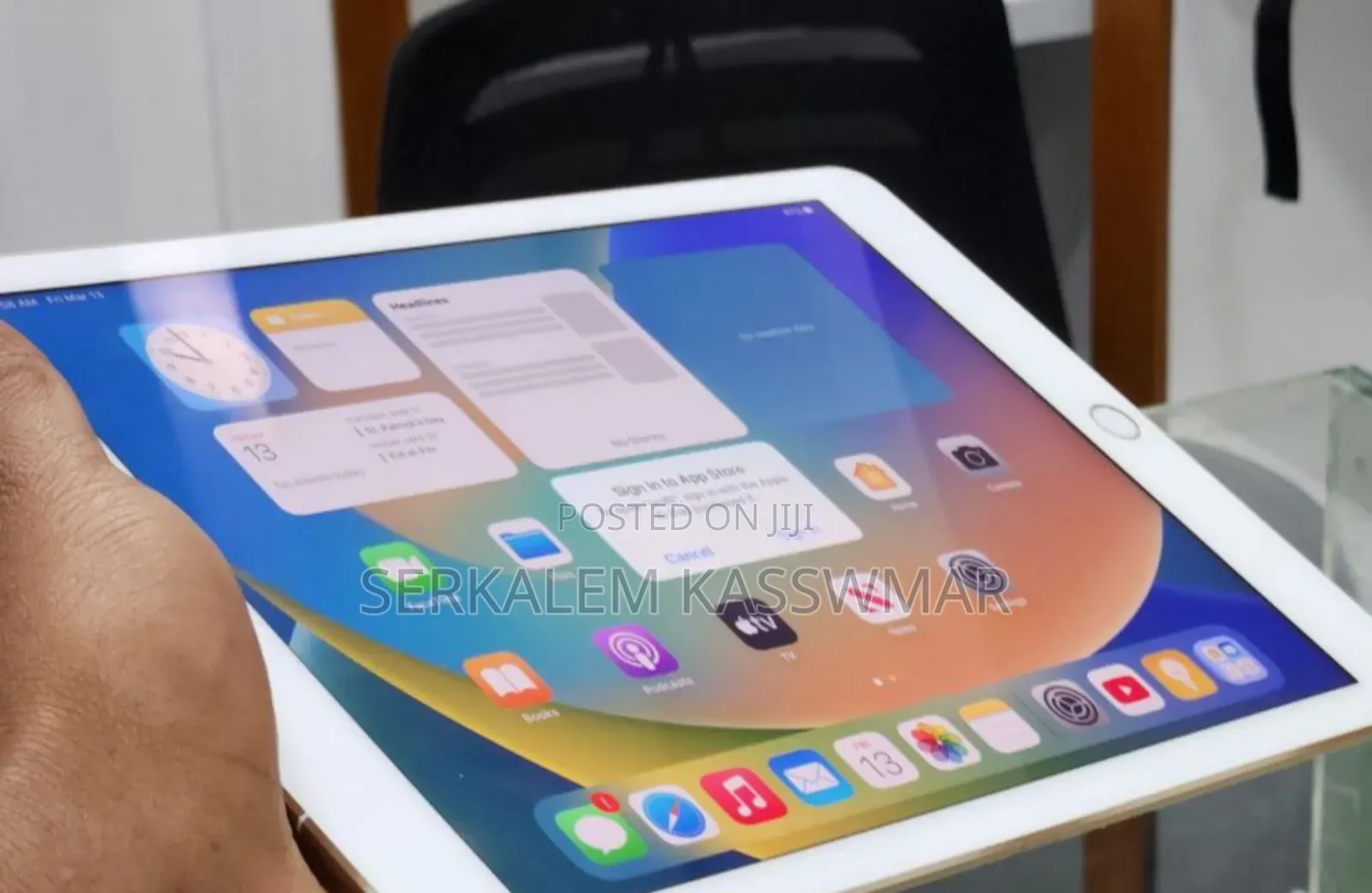 New Apple iPad (2025) 128 GB Gray