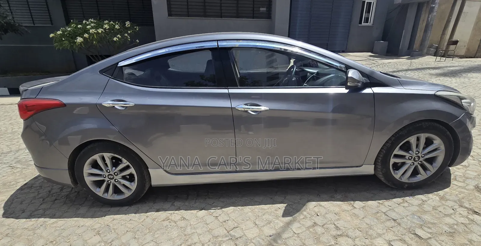 Hyundai Avante 2013 Gray