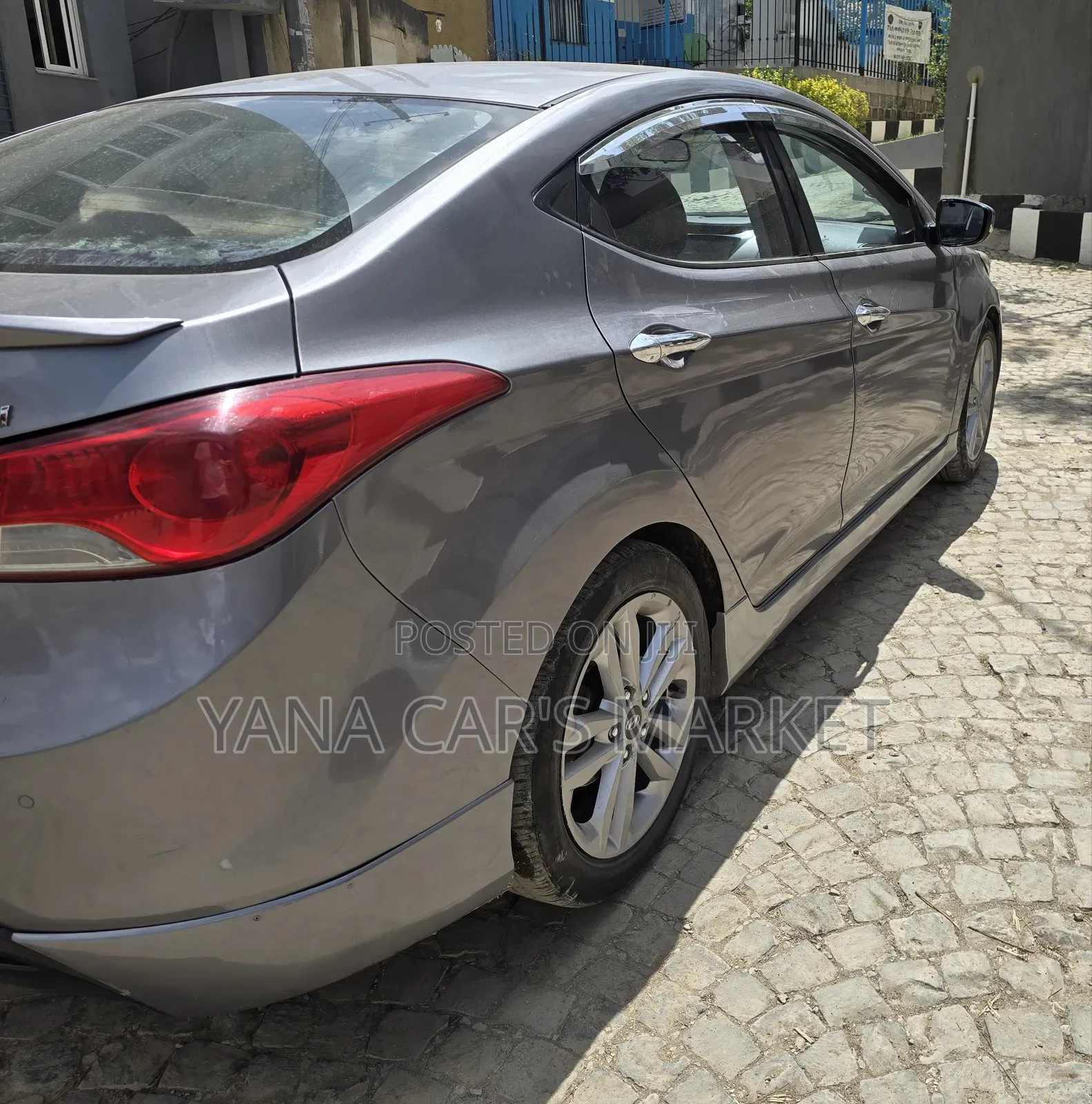 Hyundai Avante 2013 Gray
