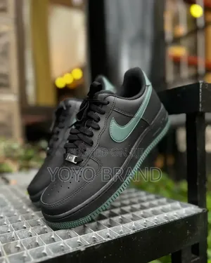 Nike Air Force 1 ’07 Black/Vintage Green Fashion Sneaker