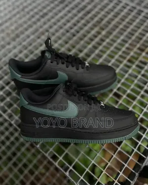 Nike Air Force 1 ’07 Black/Vintage Green Fashion Sneaker
