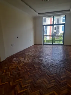 8bdrm Villa in Ayat Compound, Bole for rent