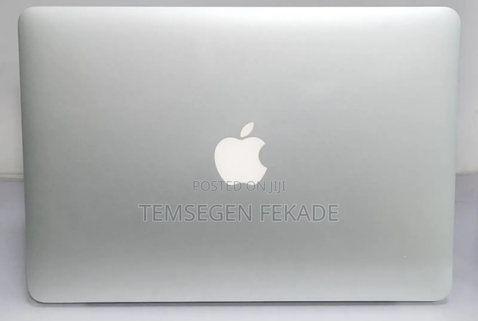 New Laptop Apple MacBook Pro 16GB Intel Core i7 SSD 512GB