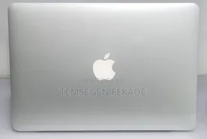 New Laptop Apple MacBook Pro 16GB Intel Core i7 SSD 512GB