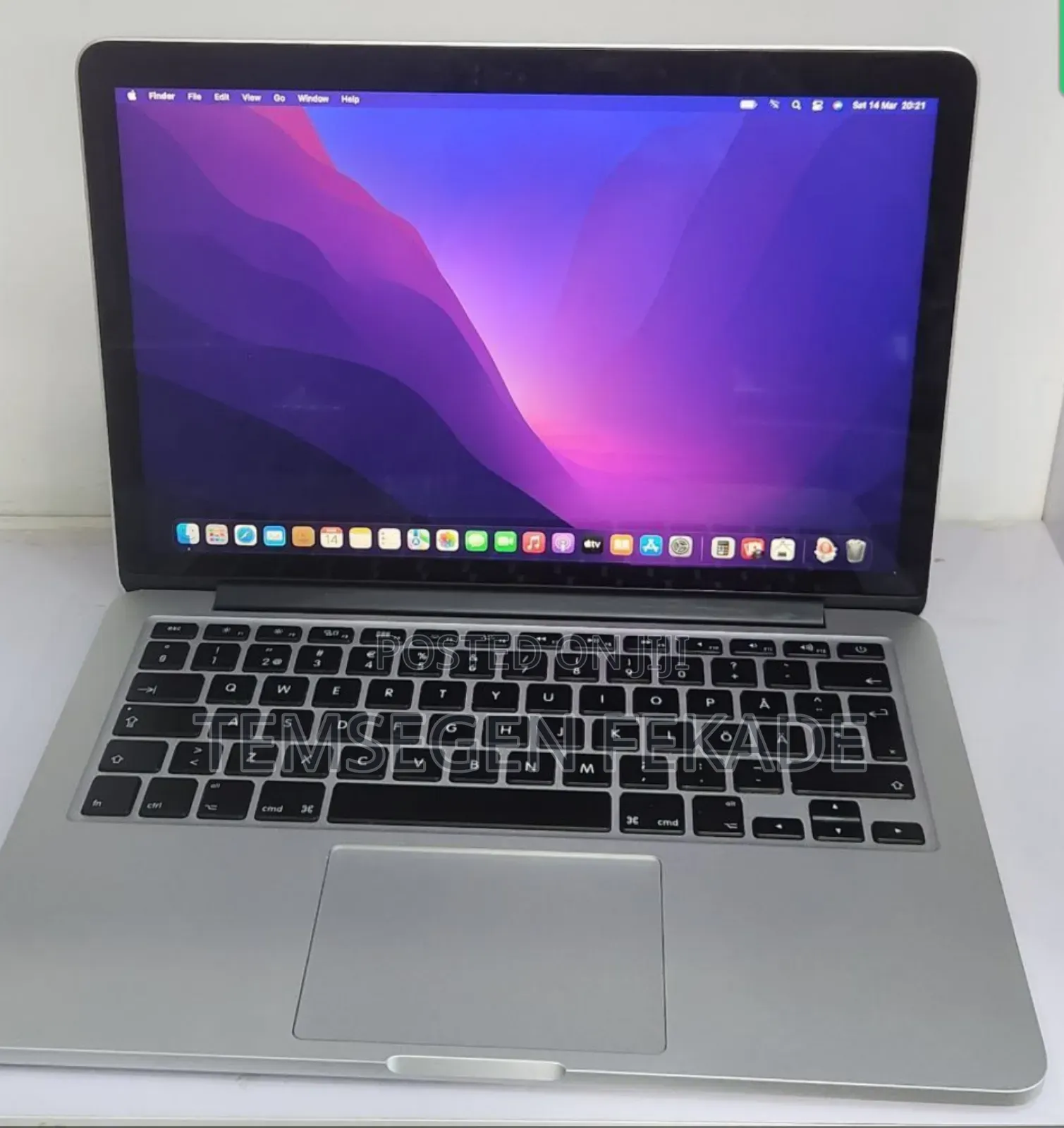 New Laptop Apple MacBook Pro 16GB Intel Core i7 SSD 512GB