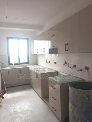 Furnished 3bdrm Condo in አዲሱ ገበያ, Yeka for sale