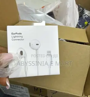 Apple Lightning Earpods Clear Sound Comfortable Fit!