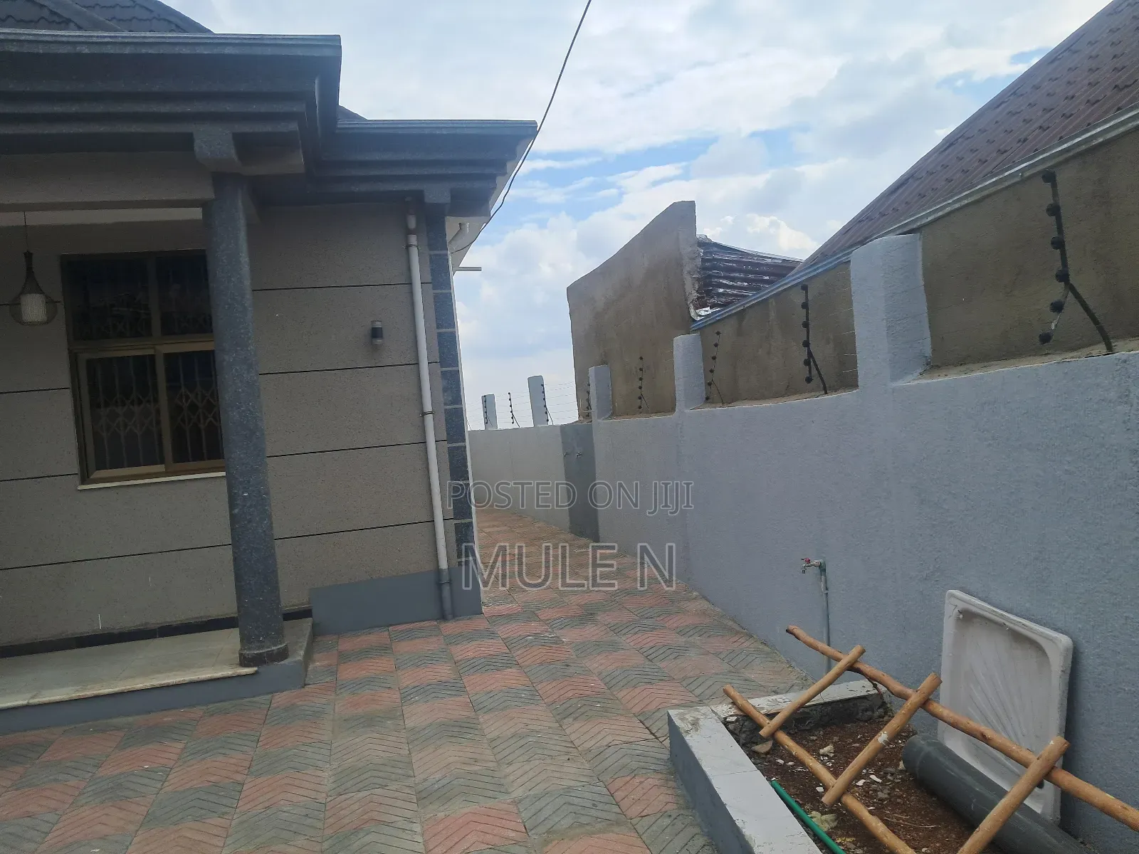 Furnished 5bdrm Condo in Cotebe Mesalmiya, Yeka for sale