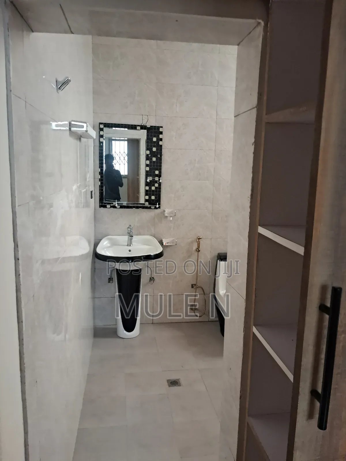 Furnished 5bdrm Condo in Cotebe Mesalmiya, Yeka for sale