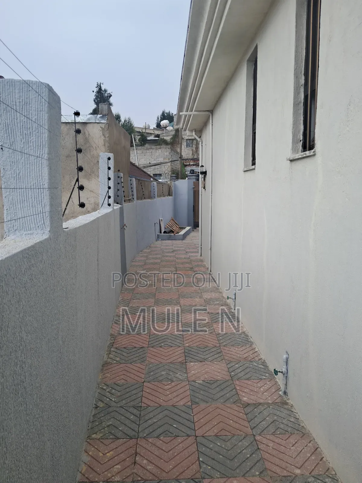 Furnished 5bdrm Condo in Cotebe Mesalmiya, Yeka for sale