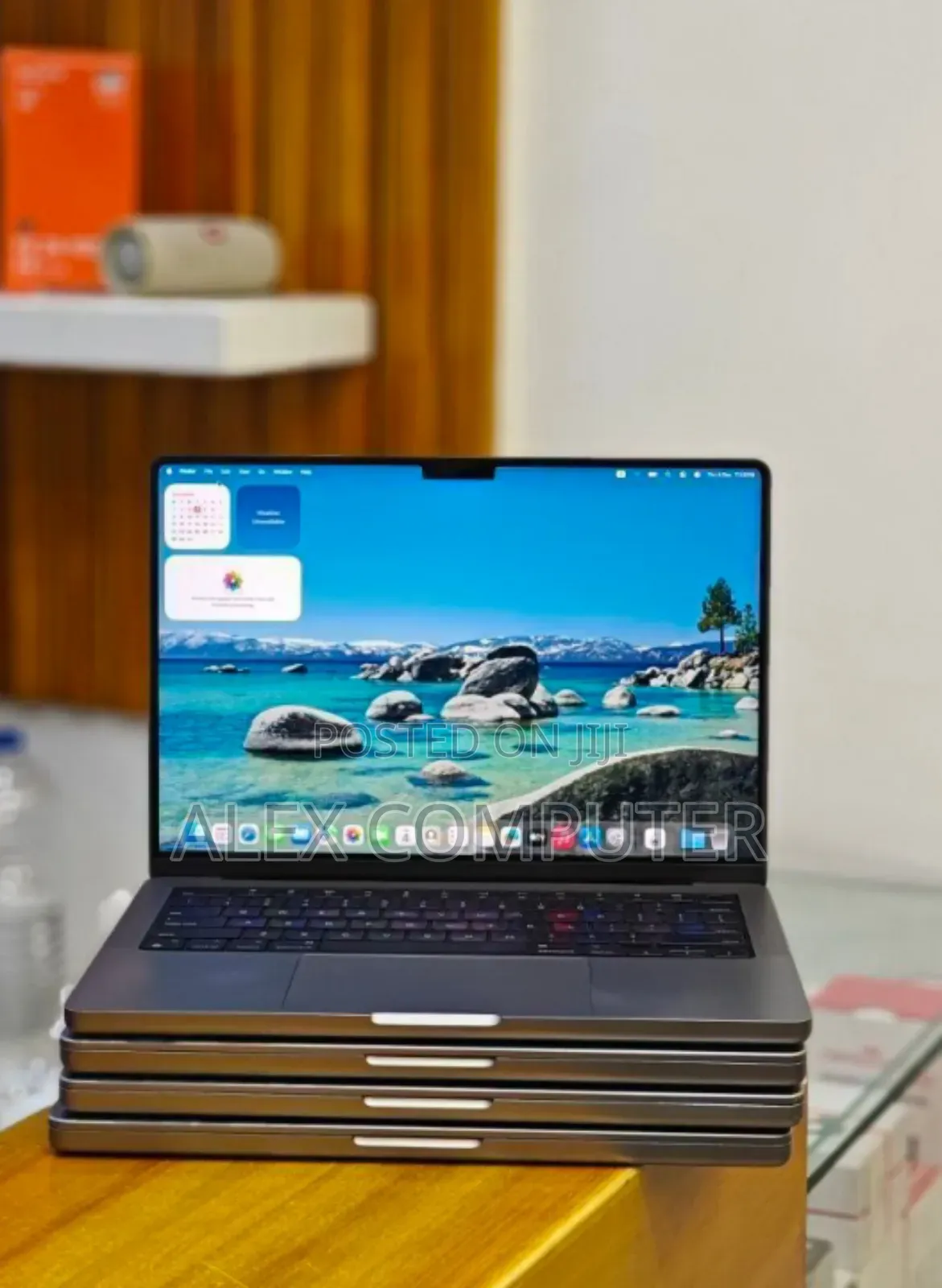 New Laptop Apple MacBook Pro M1 32GB Apple M1 Pro SSD 512GB