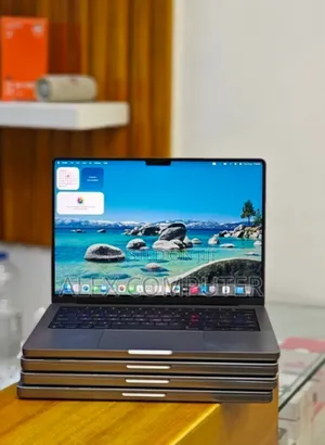 New Laptop Apple MacBook Pro M1 32GB Apple M1 Pro SSD 512GB