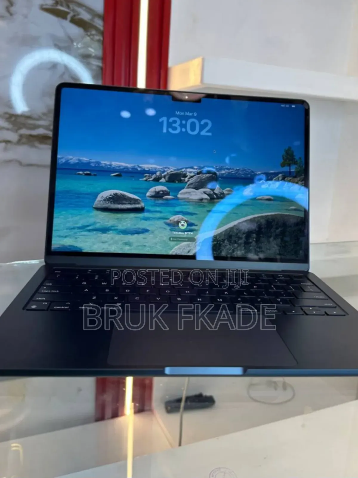 New Laptop Apple MacBook Air 2024 M3 13-inch 16GB Apple M3 SSD 512GB