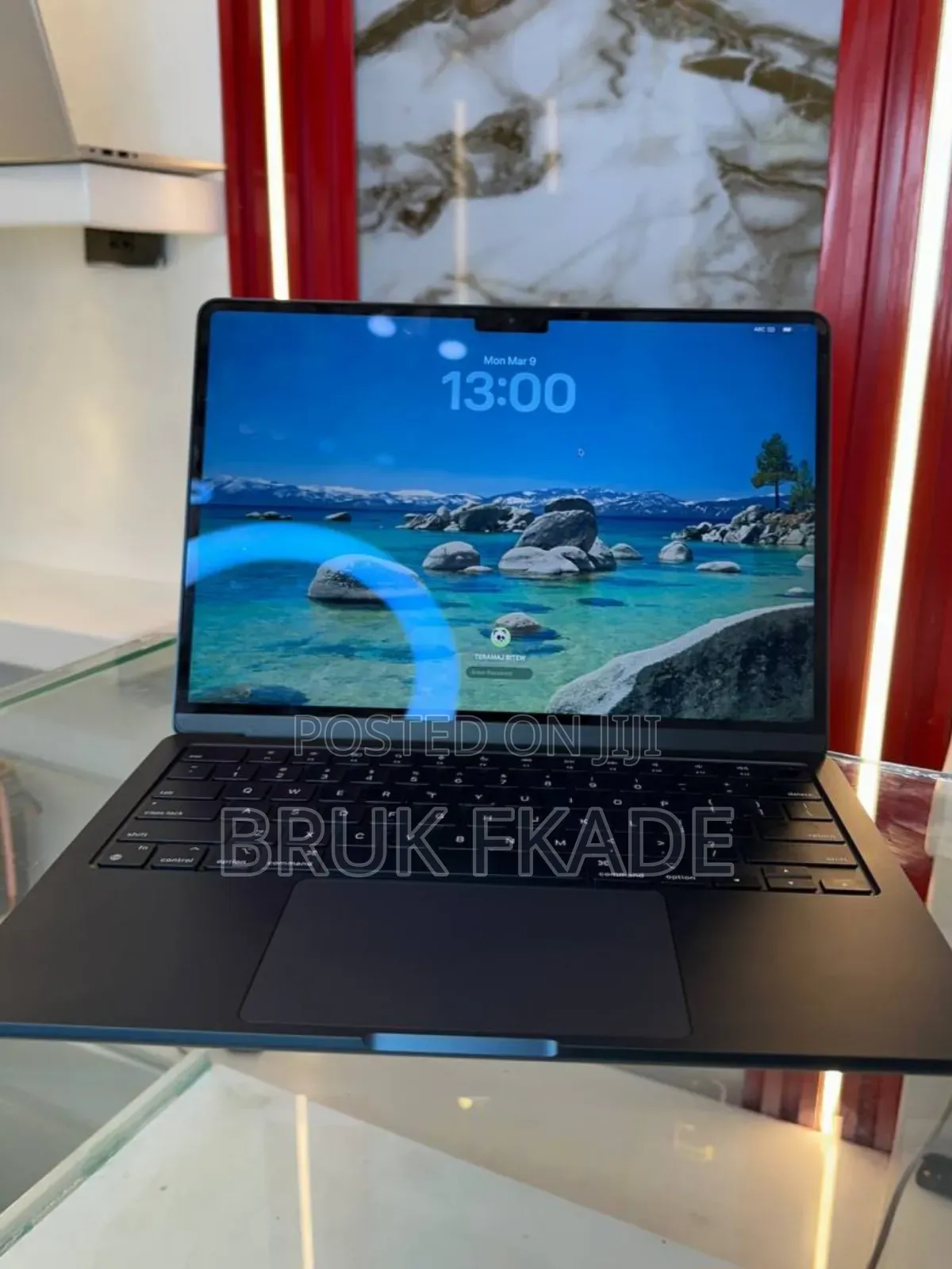 New Laptop Apple MacBook Air 2024 M3 13-inch 16GB Apple M3 SSD 512GB