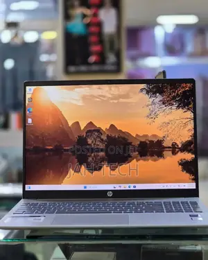 New Laptop HP Pavilion 15 8GB Intel Core Ultra 5 SSD 512GB