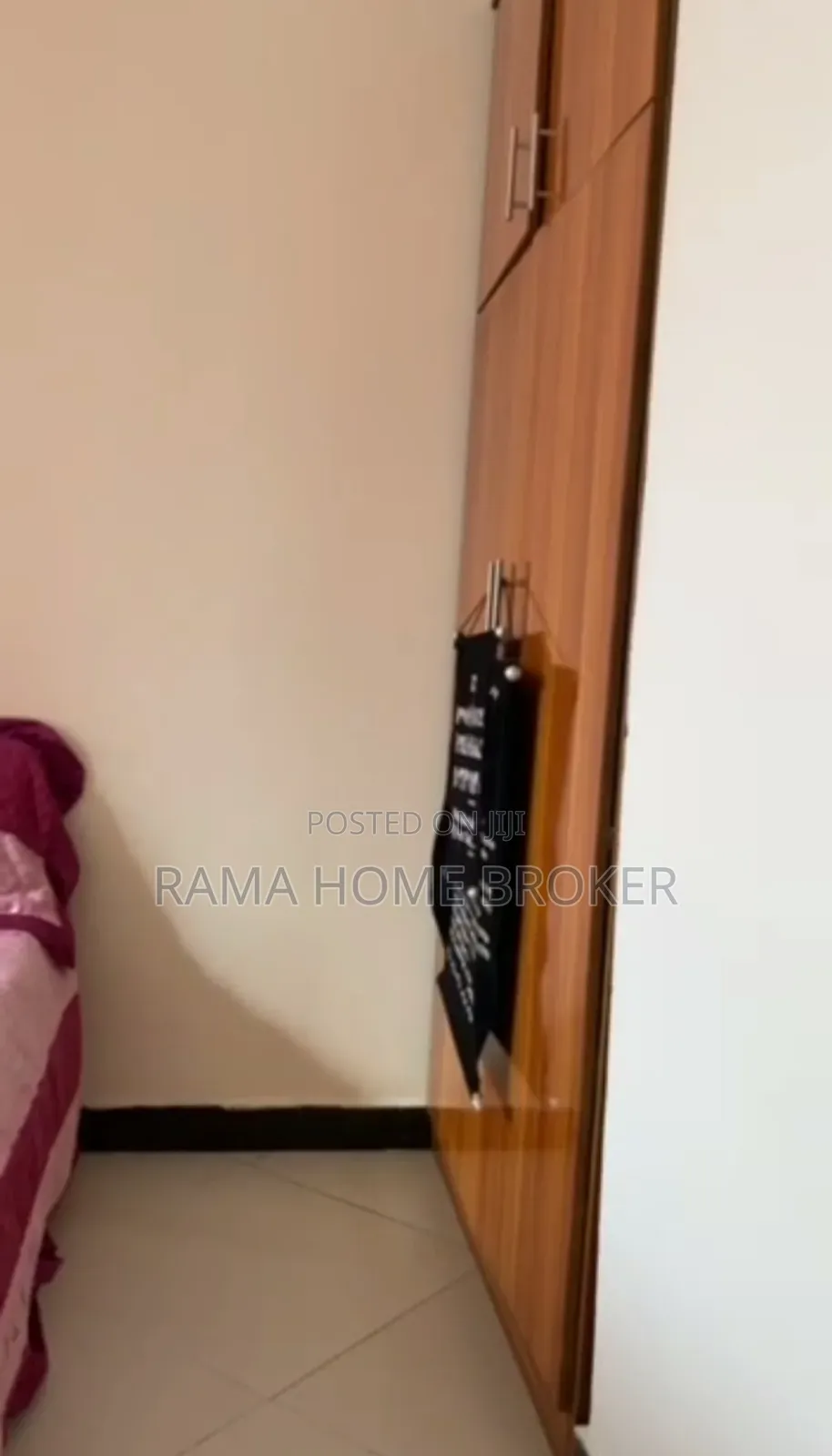 Furnished 3bdrm Condo in አራብሳ ኮንዶሚኒየም, Yeka for sale