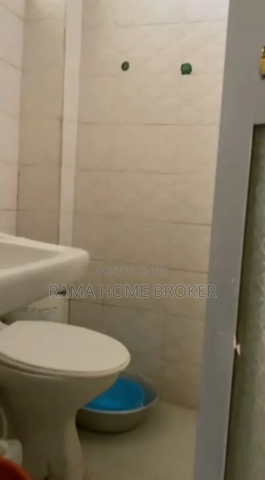 Furnished 3bdrm Condo in አራብሳ ኮንዶሚኒየም, Yeka for sale