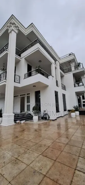 Furnished 3bdrm Villa in Yeka for sale