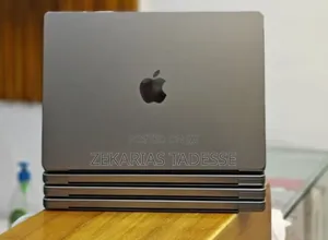 New Laptop Apple MacBook Pro 2021 M1 32GB Apple M1 Pro SSD 512GB
