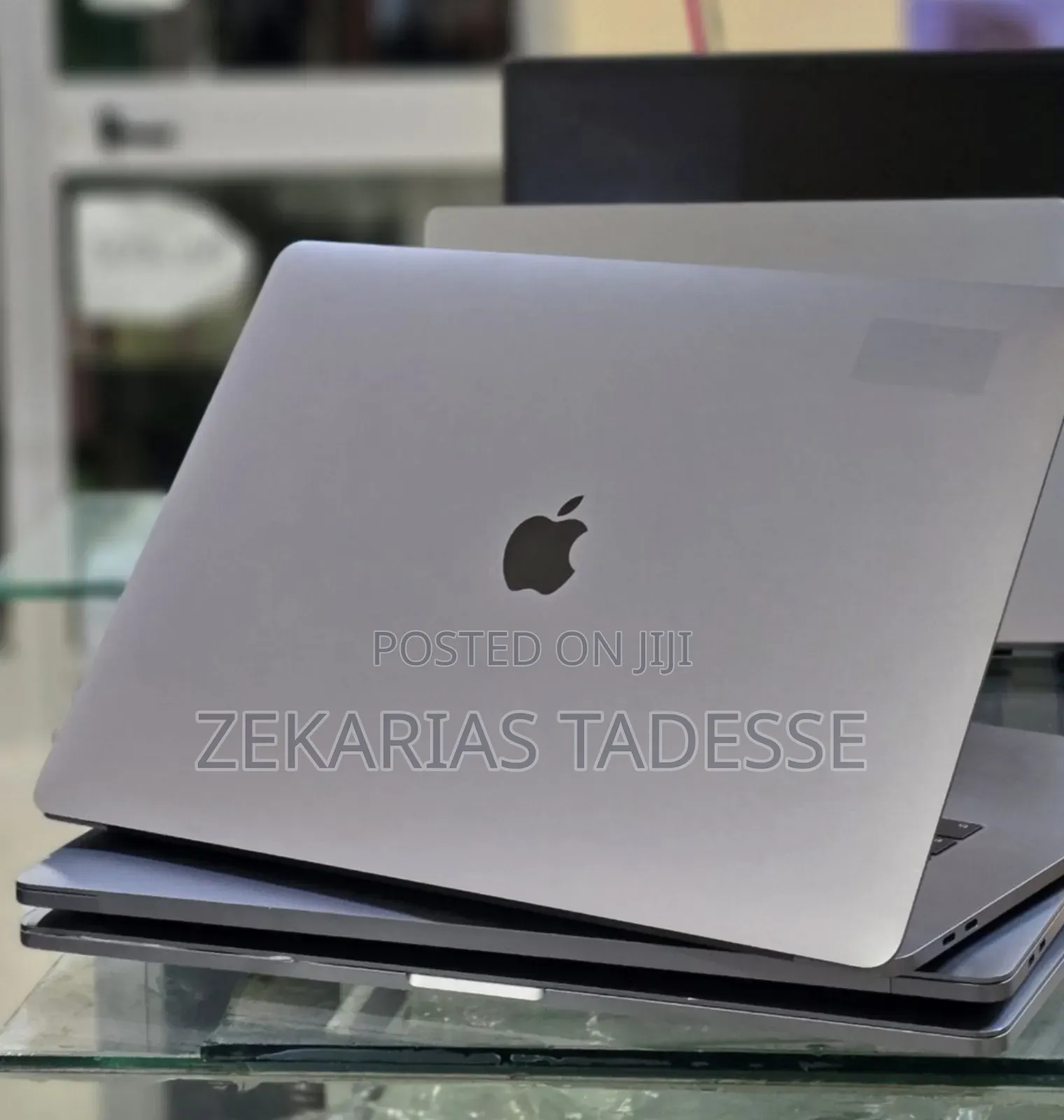 New Laptop Apple MacBook Pro 2017 16GB Intel Core i7 SSD 512GB