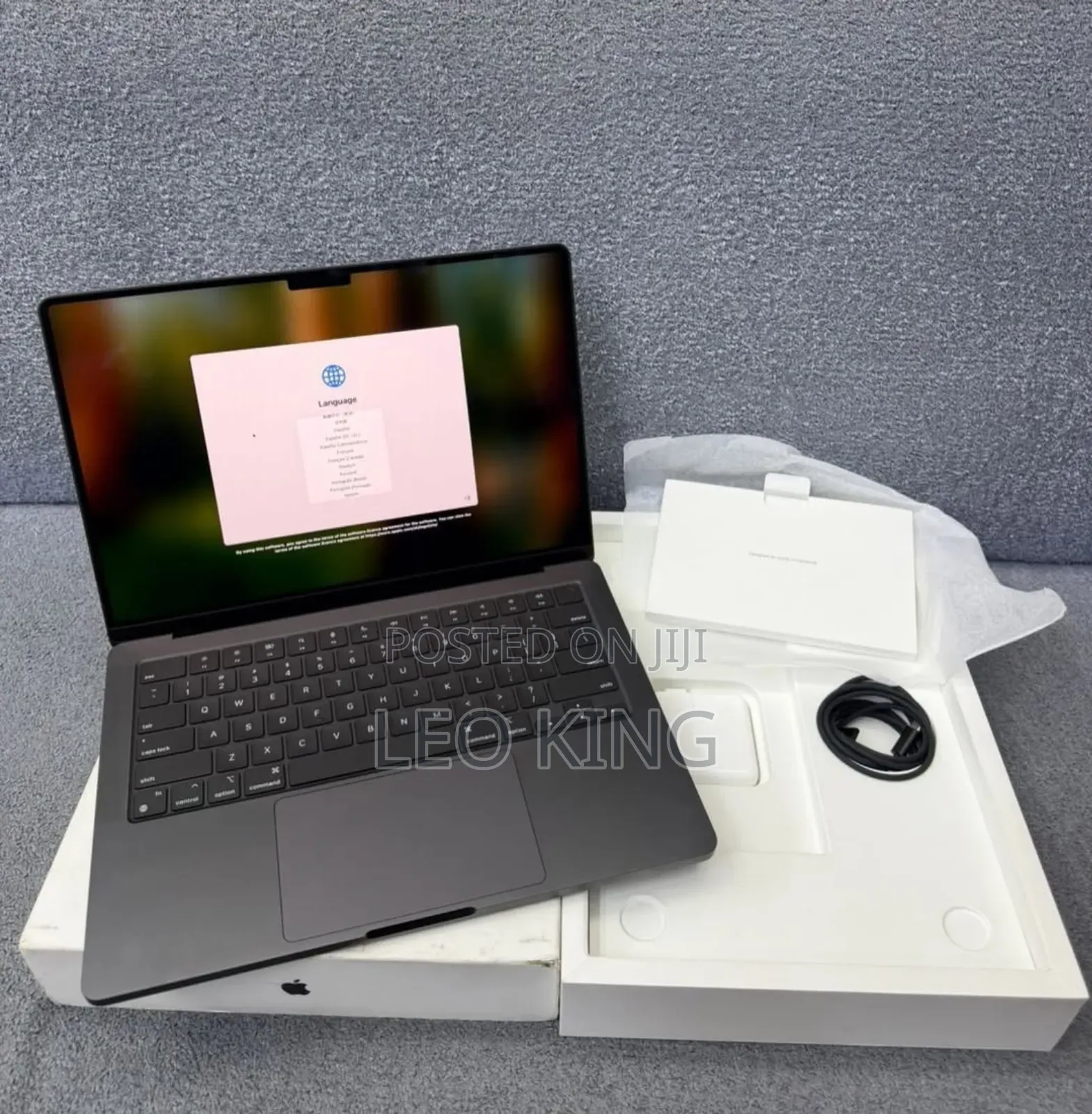 New Laptop Apple MacBook Pro 2024 M4 14-inch 16GB Apple M4 SSD 16 GB