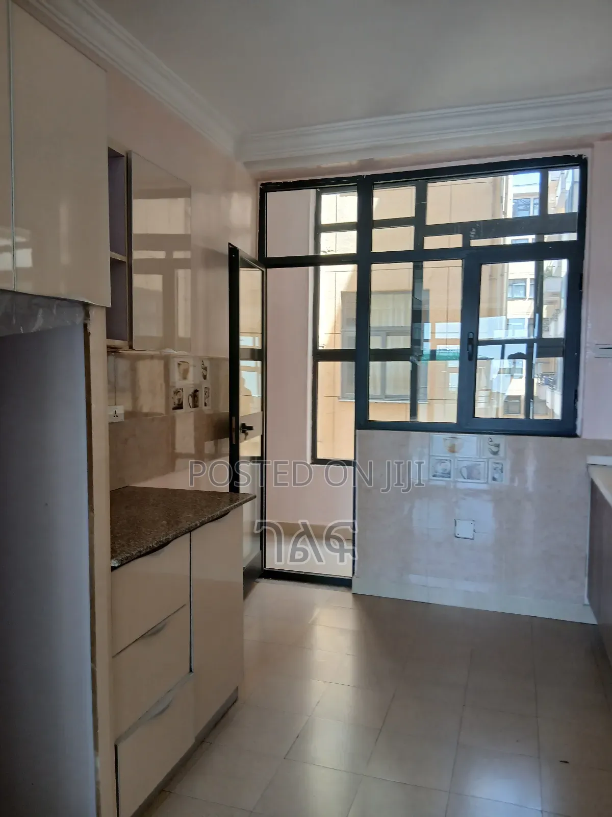 3bdrm Apartment in ሰሚት ካምብሪጅ አካባቢ አካባቢ, Bole for sale