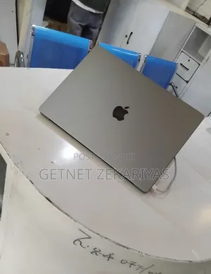New Laptop Apple MacBook Pro M1 32GB Apple M1 Pro SSD 1T