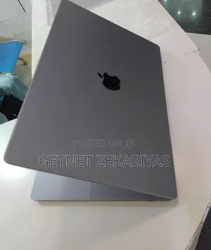 New Laptop Apple MacBook Pro M1 32GB Apple M1 Pro SSD 1T