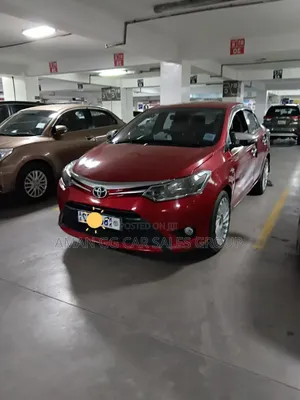 Toyota Yaris 2013 Red