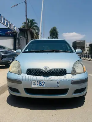 Toyota Vitz 2004 Blue