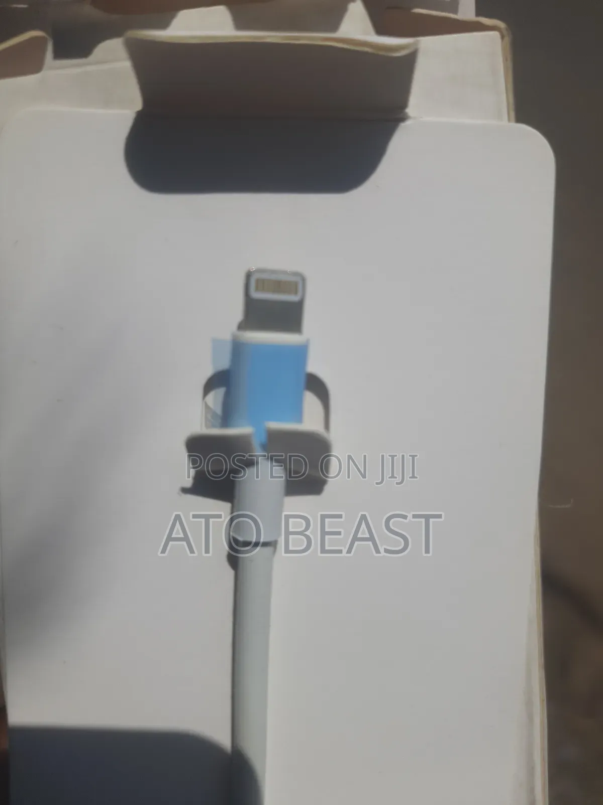 Apple Lightning Digital Av Adapter Connect an iPhone, iPad,iPod to Tv