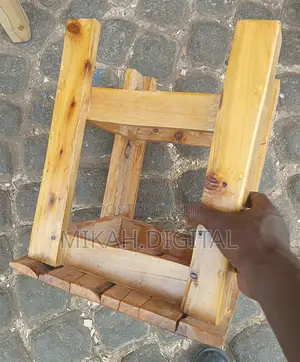 25 By 25 Mini Wooden Chairs | ከእንጨት የተሰሩ የካፌ ወንበሮች