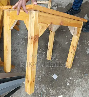 40 By 60 Wooden Cafe Mini Table | ከእንጨት የተሰራ የካፌ ጠረጴዛ