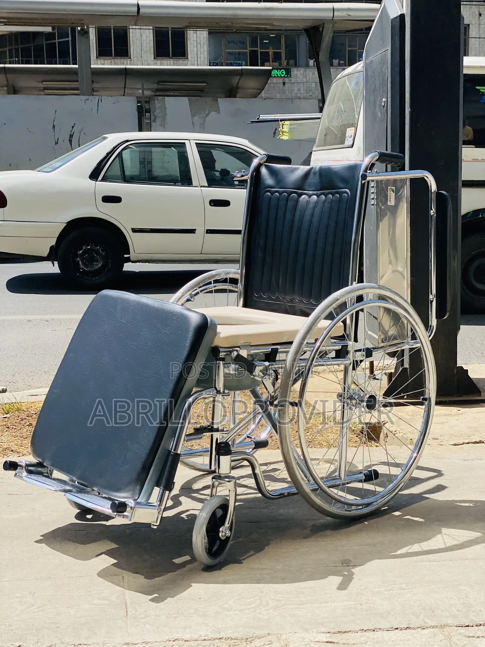 Commode Manual Wheelchair