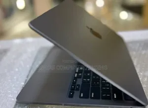 New Laptop Apple MacBook Air 2022 M2 8GB Apple M2 SSD 256GB