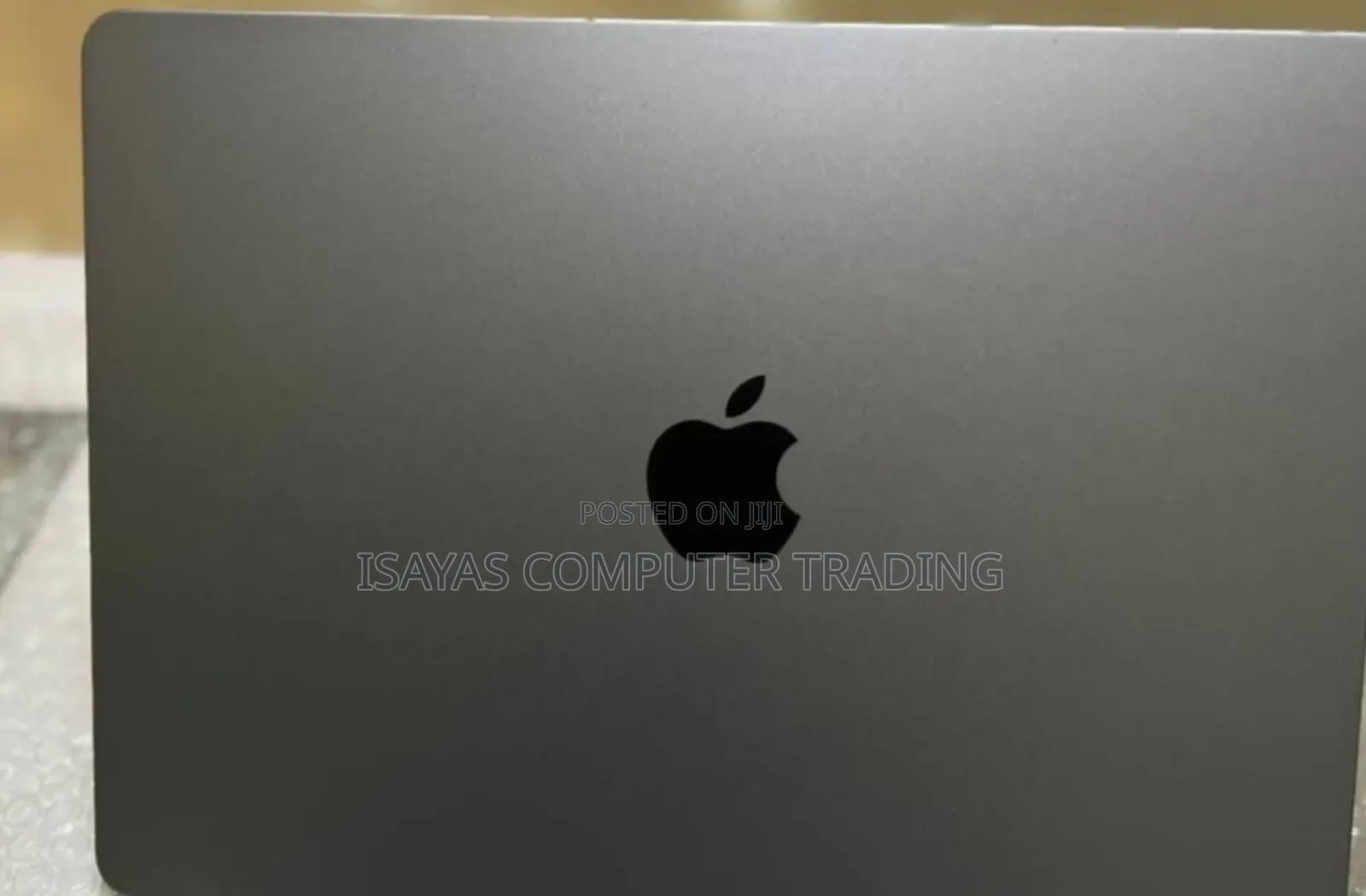 New Laptop Apple MacBook Air 2022 M2 8GB Apple M2 SSD 256GB