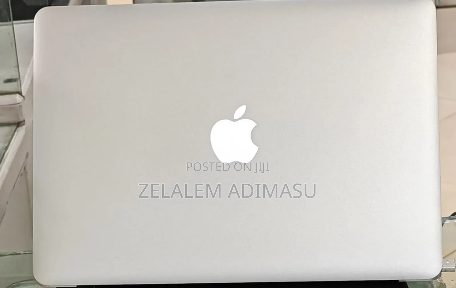 New Laptop Apple MacBook Air 2017 8GB Intel Core i7 SSD 256GB