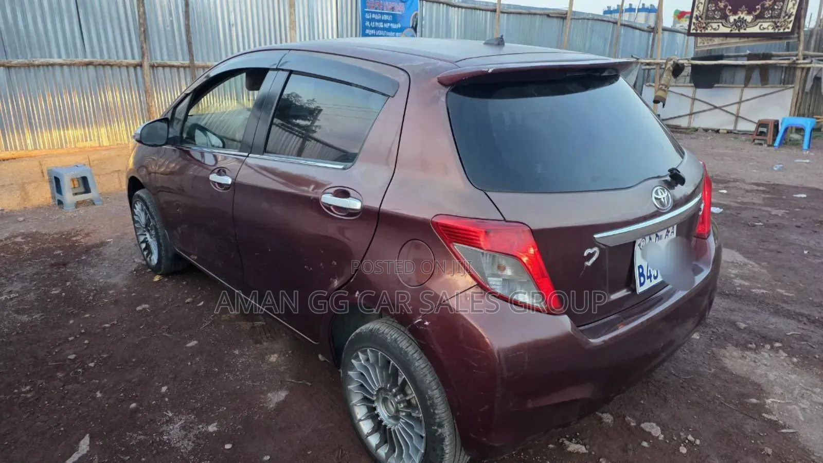 Toyota Yaris 2011 Burgundy