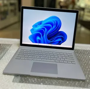 New Laptop Microsoft Surface 16GB Intel Core i7 SSD 256GB