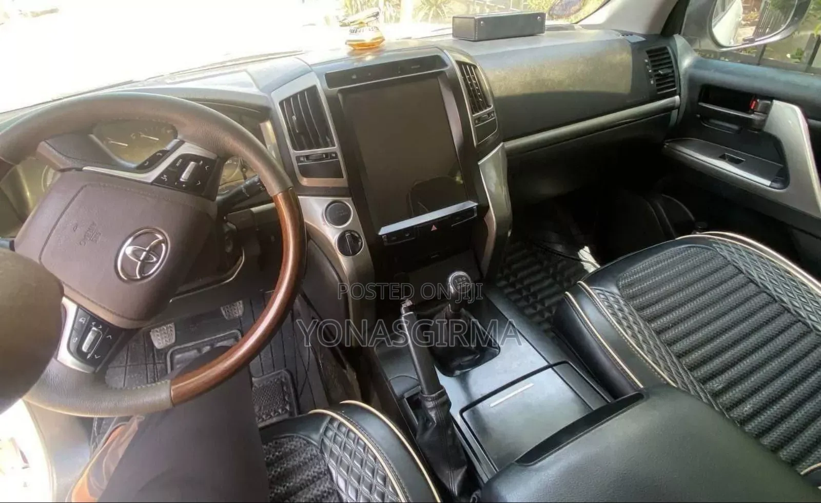 Toyota Land Cruiser 2012 White