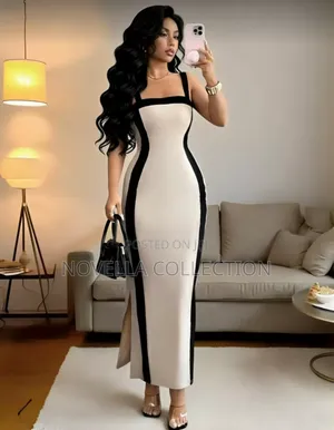 Elegant and Stylish Slim-Fitting Halter-Neck Slit Dress