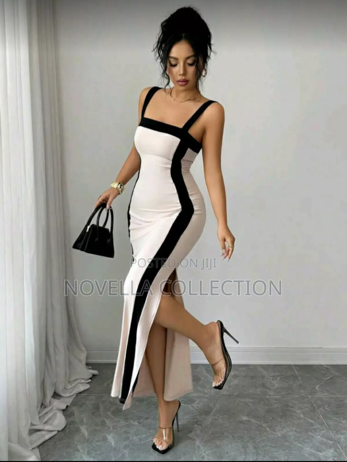 Elegant and Stylish Slim-Fitting Halter-Neck Slit Dress
