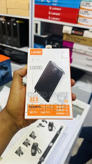 Magnetic Wireless Power Bank