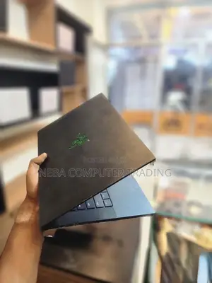 Laptop Razer Blade 16GB AMD Ryzen 9 SSD 512GB
