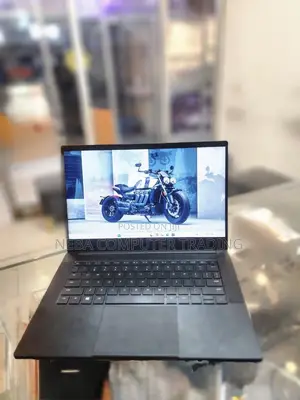 Laptop Razer Blade 16GB AMD Ryzen 9 SSD 512GB