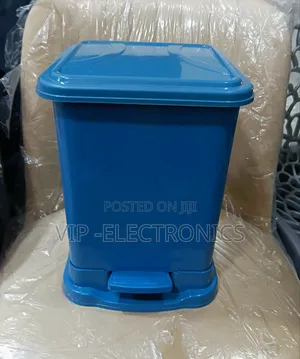 Garbage Trash Bin 8liter የቆሻሻ ማጠራቀሚያ