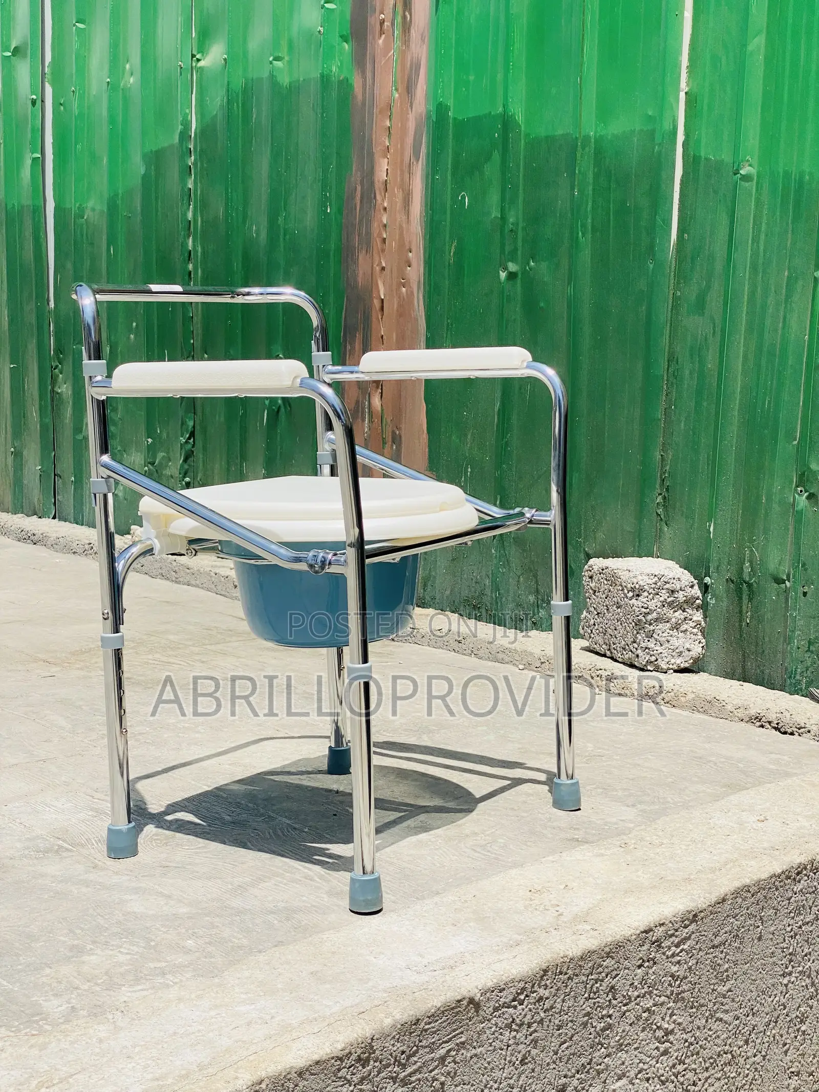 Commode Folding Chair With Wheels Lightweight and Easy to Move