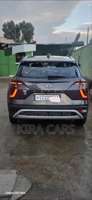 Hyundai Creta 2023 Gray
