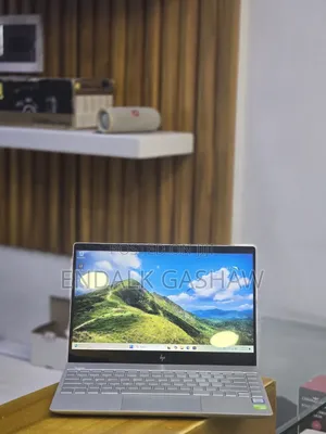 New Laptop HP Envy 13 16GB Intel Core i7 SSD 512GB