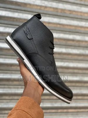 Black Clarks Pebbled Leather Shoes (Free Delivery )
